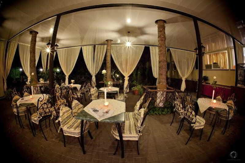Palace Готель 4*